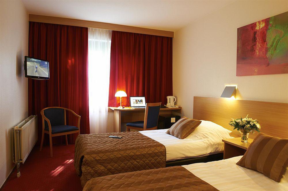 Bastion Hotel Nijmegen Zewnętrze zdjęcie